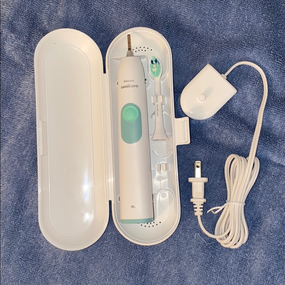 Philips Sonicare Electric Toothbrush NEW